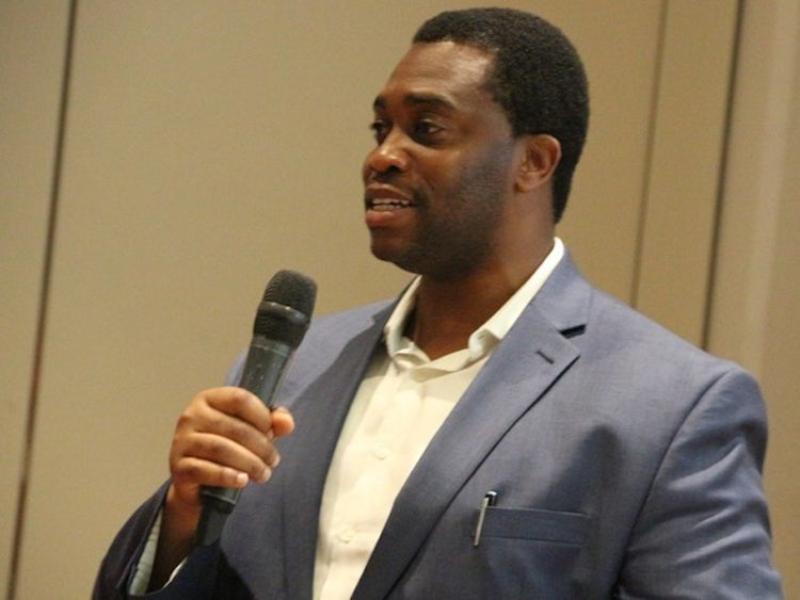 Dr. Femi Adeluyi