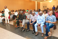  R-L: Mr Steve Nwosu (Treasurer, NGE); Dr Iyobosa Uwugiaren (Secretary-General, NGE); Mr Charles Kalu (NGE Publicity Secretary); Mr Ikechukwu Amaechi (Publisher, TheNiche Online); Hon Sheddy Ozoene (NGE Vice President, South East Zone); Husseina Bangshika (NGE Deputy President); Mr Eze Anaba (President, NGE) standing extreme and addressing the governor, among other media editors.